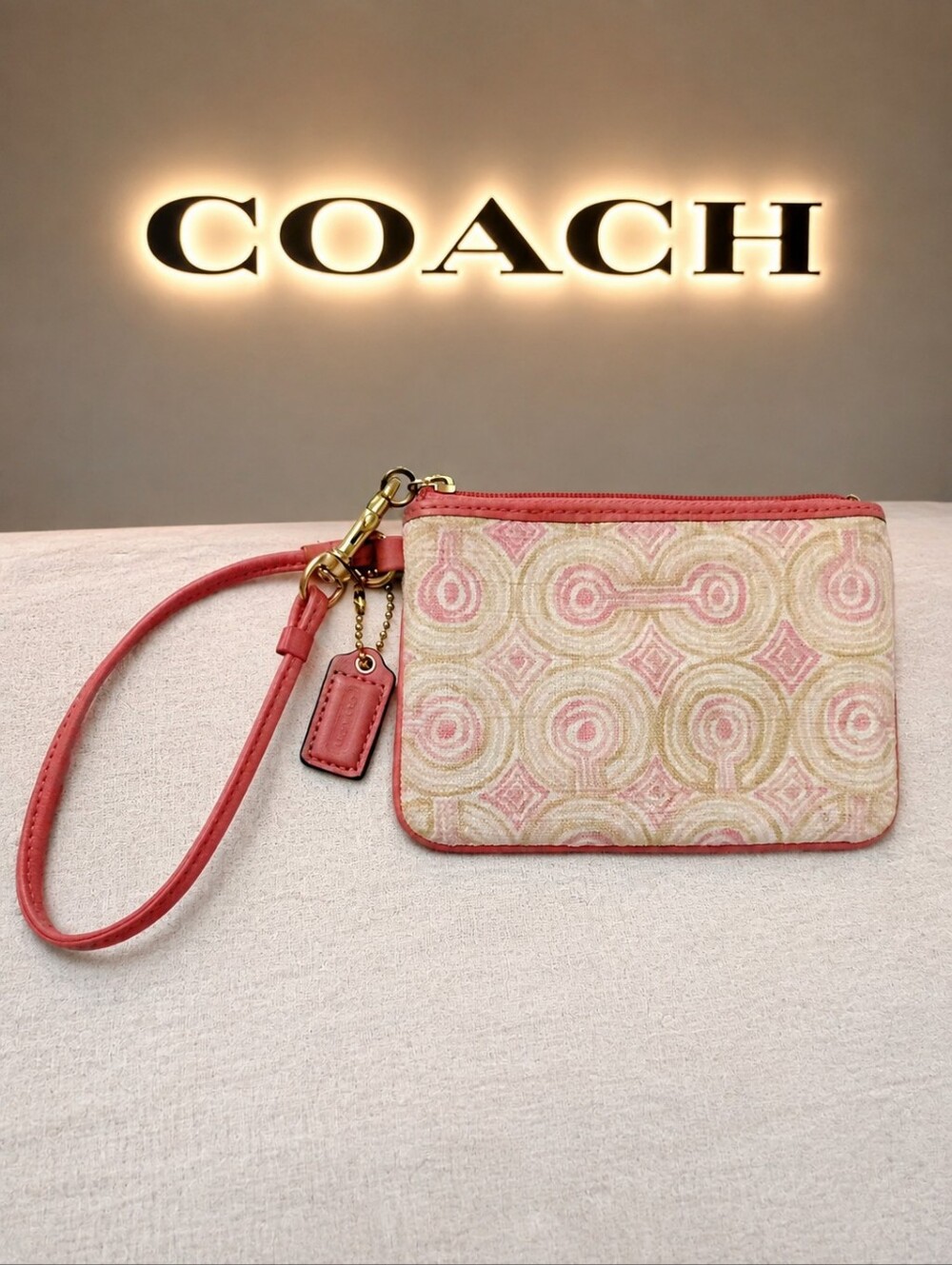 Coach Op Art Swirl Wristlet